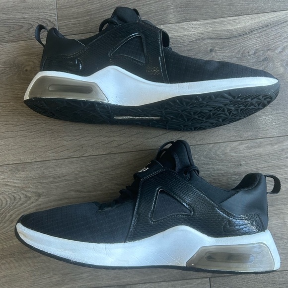 Nike Air Max Bella - Picture 2 of 6